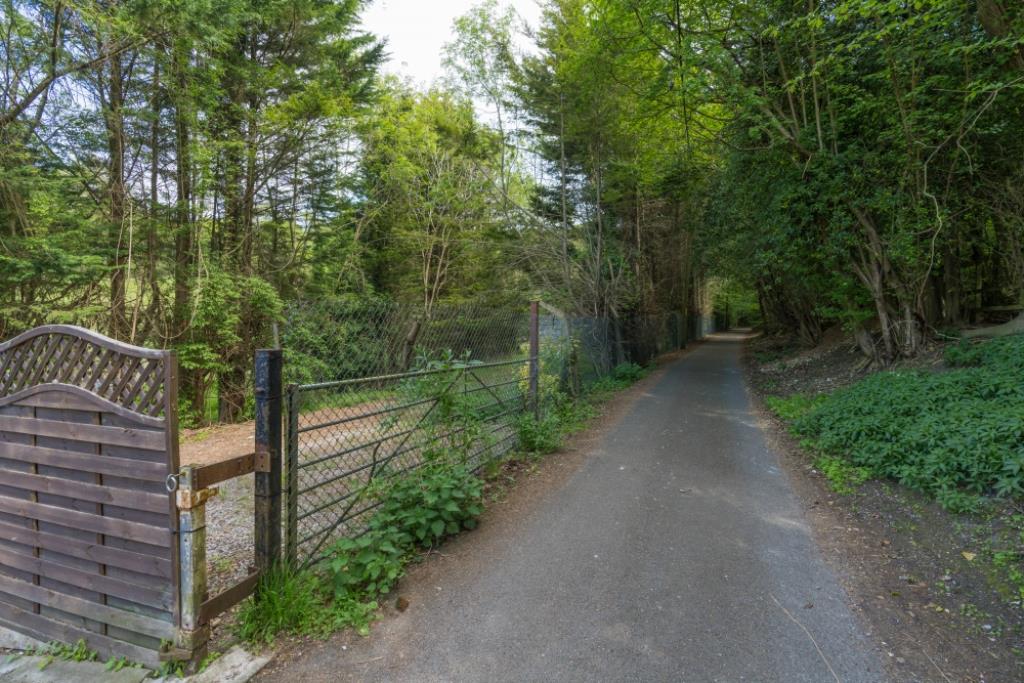 Lot: 3 - LAND WITH PLANNING FOR FOUR DETACHED HOUSES - Access road